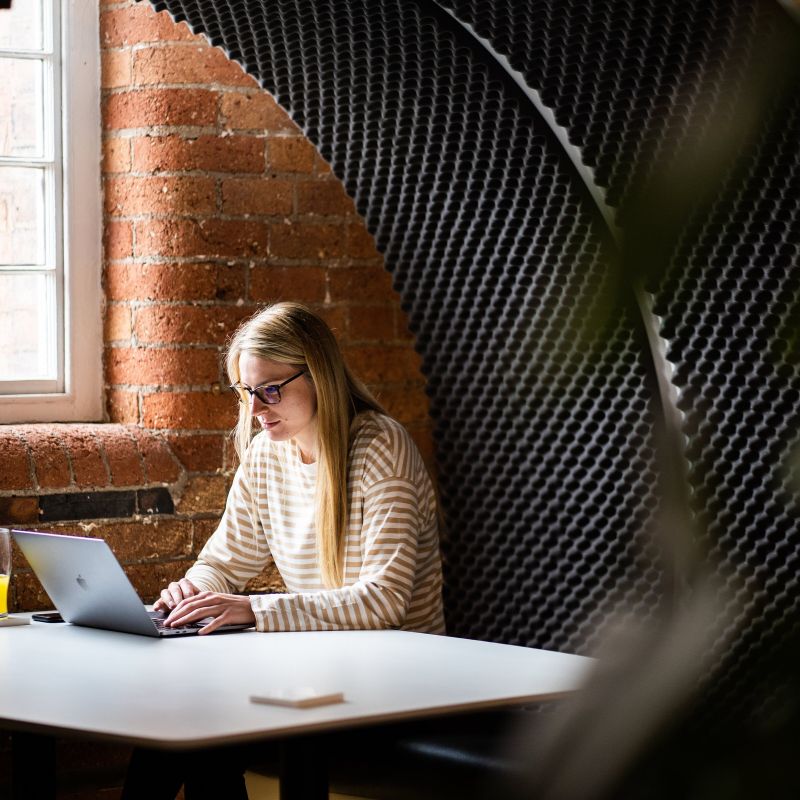 The Meeting Pod Co | Acoustic Indoor Meeting Pod